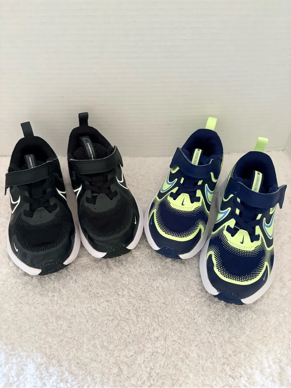 Nike Cosmic Toddler Running Athletic Shoes Black and Navy Size 10.5C